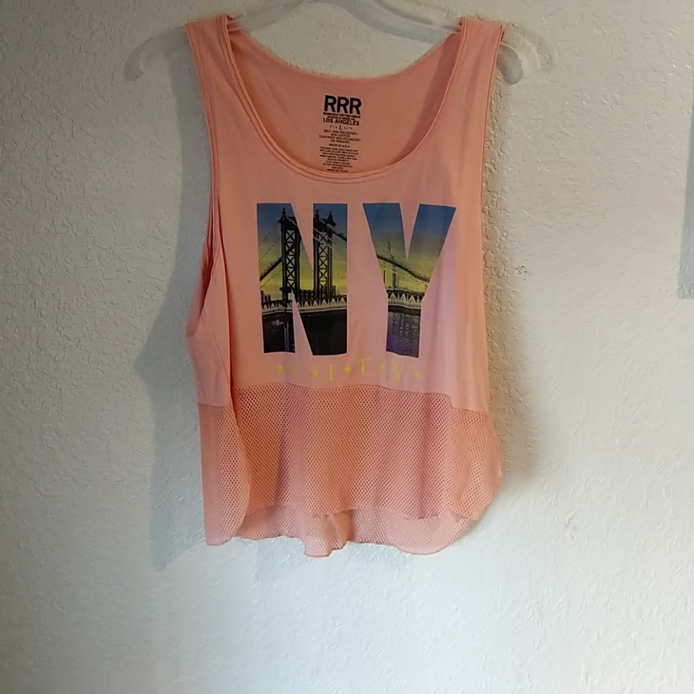 Pink nyc top!